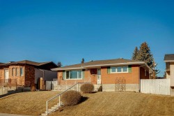 256 Huntridge Road NE Calgary, AB T2K 4B6