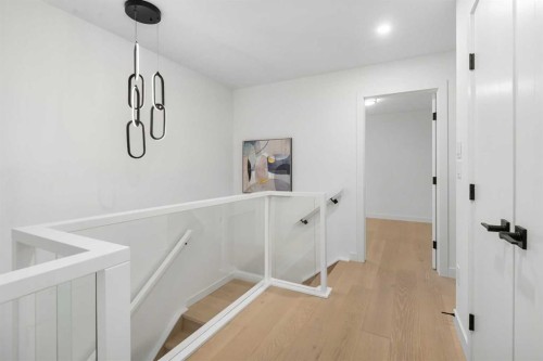 3719 14A Street Sw, Calgary, AB - Indoor