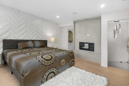 3719 14A Street Sw, Calgary, AB - Indoor Photo Showing Bedroom