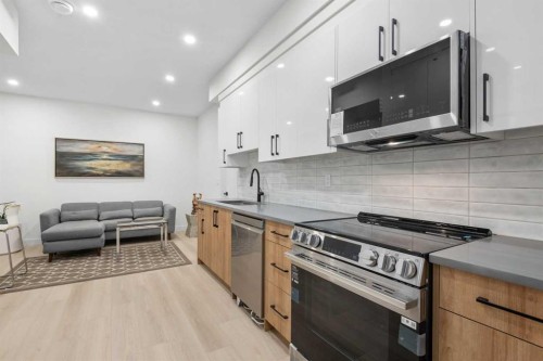 3719 14A Street Sw, Calgary, AB - Indoor Photo Showing Kitchen With Upgraded Kitchen