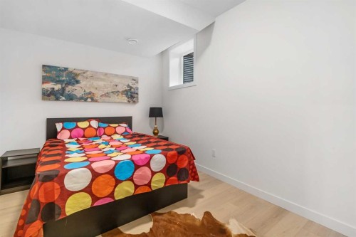 3719 14A Street Sw, Calgary, AB - Indoor Photo Showing Bedroom