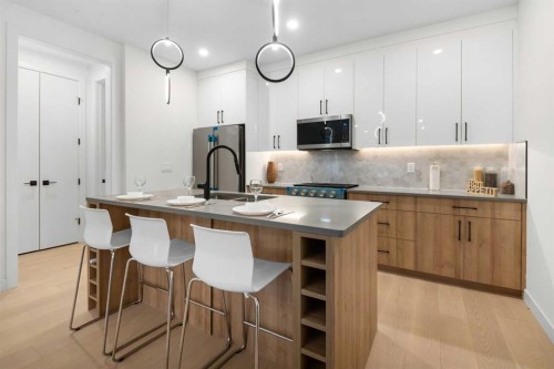 3719 14A Street Sw, Calgary, AB - Indoor Photo Showing Kitchen With Upgraded Kitchen