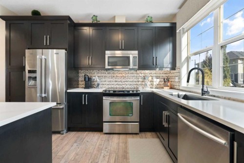 263 Mahogany Way Se, Calgary, AB - Indoor Photo Showing Kitchen With Upgraded Kitchen