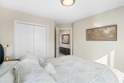 263 Mahogany Way Se, Calgary, AB - Indoor Photo Showing Bedroom