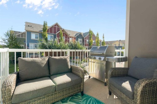 263 Mahogany Way Se, Calgary, AB - Outdoor