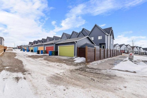 78 Livingston Gate Ne, Calgary, AB - Outdoor