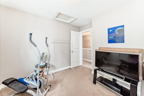 36 Panora Way Nw, Calgary, AB 