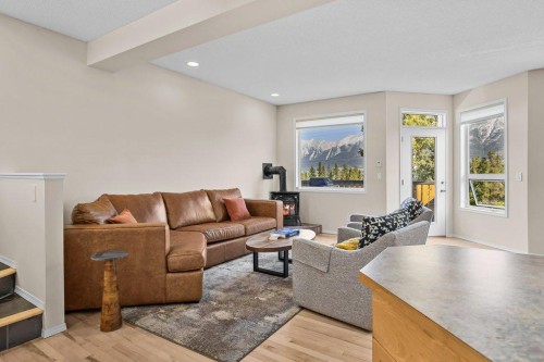 808 Lawrence Grassi Ridge, Canmore, AB - Indoor Photo Showing Living Room