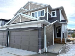 264 Legacy Glen Parade SE Calgary, AB T2X 5Z6