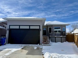 335 Sheep River Place  Okotoks, AB T1S 1N7