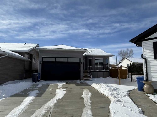 335 Sheep River Place, Okotoks, AB - Outdoor