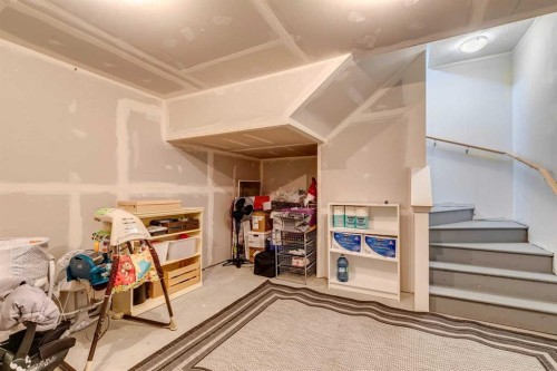 718 Cranbrook Walk Se, Calgary, AB - Indoor Photo Showing Other Room