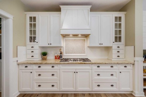 153 Cranridge Terrace Se, Calgary, AB - Indoor Photo Showing Kitchen