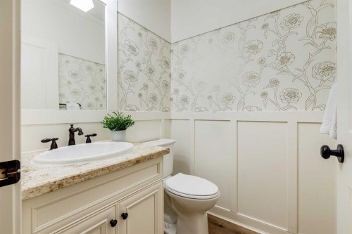 153 Cranridge Terrace Se, Calgary, AB - Indoor Photo Showing Bathroom