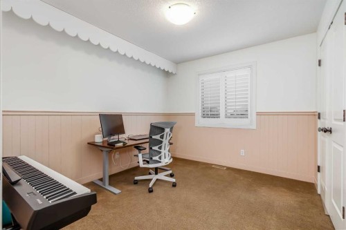 153 Cranridge Terrace Se, Calgary, AB - Indoor Photo Showing Office