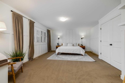 153 Cranridge Terrace Se, Calgary, AB - Indoor Photo Showing Bedroom