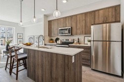 208-655 Shawnee Square SW Calgary, AB T2Y 1E3