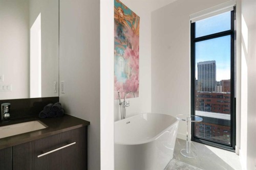 1803-730 2 Avenue Sw, Calgary, AB - Indoor Photo Showing Bathroom