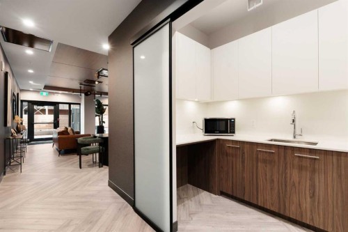 1803-730 2 Avenue Sw, Calgary, AB - Indoor Photo Showing Kitchen