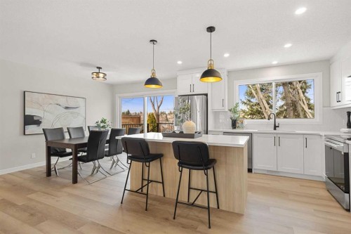 347 Queensland Drive Se, Calgary, AB - Indoor Photo Showing Other Room