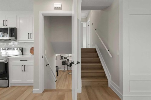 347 Queensland Drive Se, Calgary, AB - Indoor