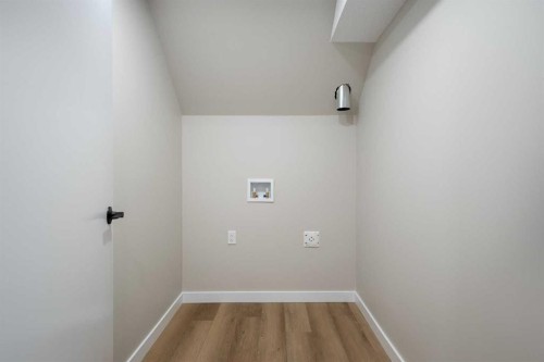 347 Queensland Drive Se, Calgary, AB - Indoor Photo Showing Other Room