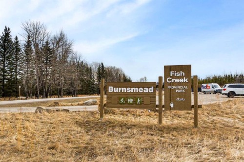 347 Queensland Drive Se, Calgary, AB - Outdoor With View