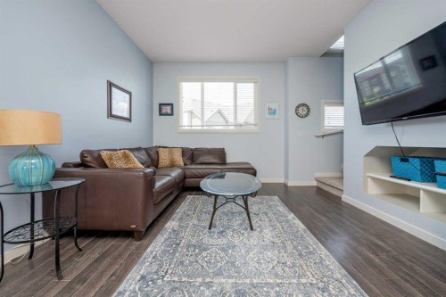 100 Copperstone Villas Se, Calgary, AB - Indoor Photo Showing Other Room