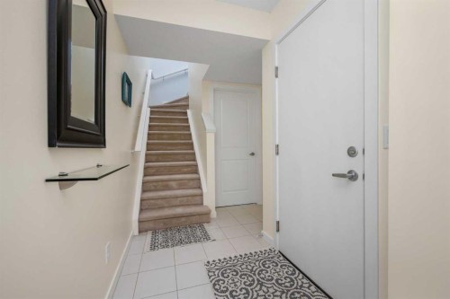 100 Copperstone Villas Se, Calgary, AB - Indoor Photo Showing Other Room