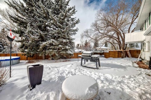 9611 Palisan Place Sw, Calgary, AB - Outdoor