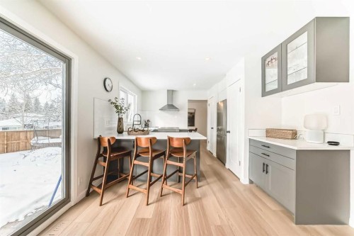 9611 Palisan Place Sw, Calgary, AB - Indoor