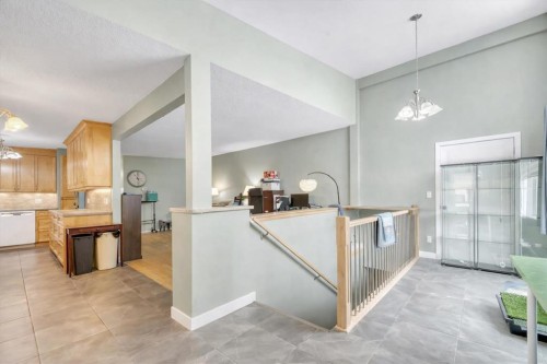 712 Kingsmere Crescent Sw, Calgary, AB - Indoor Photo Showing Kitchen