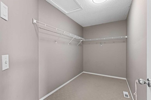 138 Saddlecrest Park Ne, Calgary, AB - Indoor With Storage
