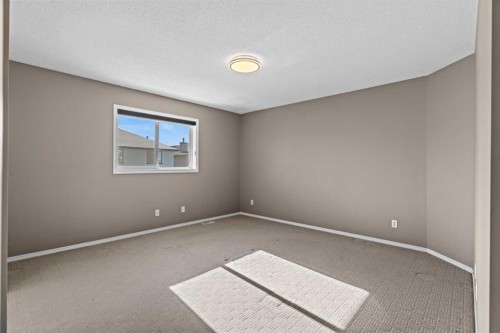 138 Saddlecrest Park Ne, Calgary, AB - Indoor Photo Showing Other Room