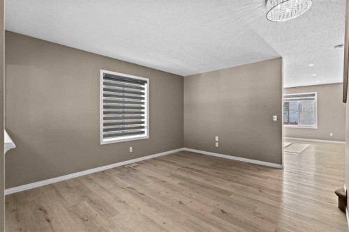 138 Saddlecrest Park Ne, Calgary, AB - Indoor Photo Showing Other Room