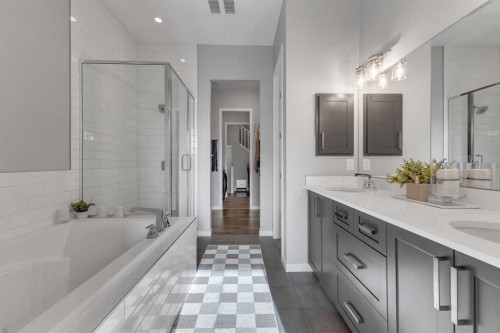 1195 Cranbrook Gardens Se, Calgary, AB - Indoor Photo Showing Bathroom