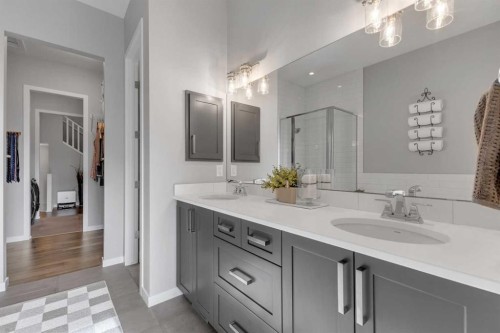 1195 Cranbrook Gardens Se, Calgary, AB - Indoor Photo Showing Bathroom