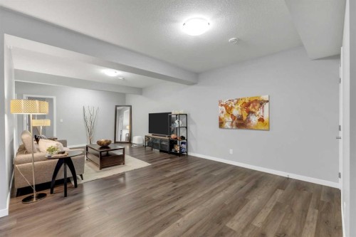 1195 Cranbrook Gardens Se, Calgary, AB - Indoor
