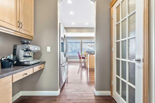 356 Everstone Drive Sw, Calgary, AB - Indoor Photo Showing Other Room