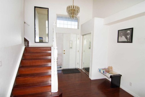 47 Anaheim Crescent, Calgary, AB - Indoor Photo Showing Other Room