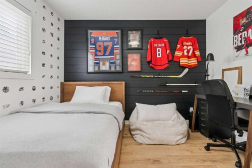 119 Riviera View, Cochrane, AB - Indoor Photo Showing Bedroom