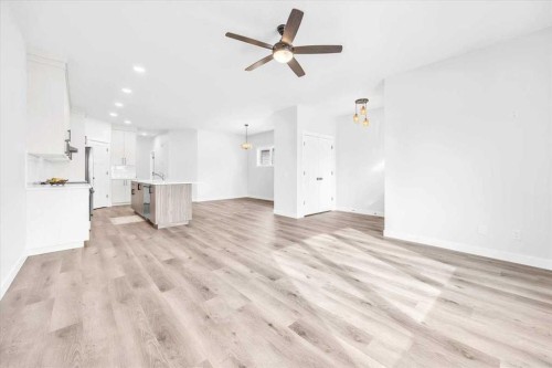 1014 Limit Avenue, Crossfield, AB - Indoor Photo Showing Other Room