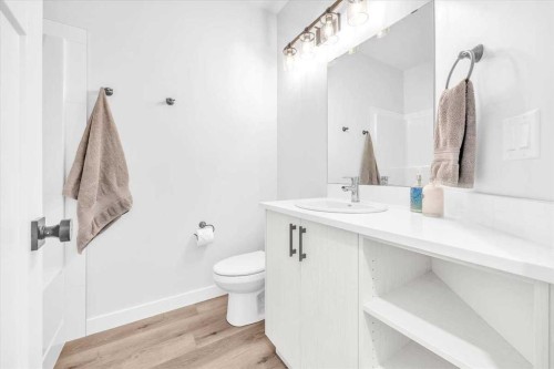1014 Limit Avenue, Crossfield, AB - Indoor Photo Showing Bathroom