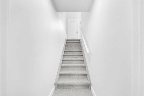 1014 Limit Avenue, Crossfield, AB - Indoor Photo Showing Other Room