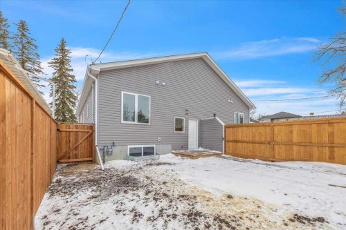 1014 Limit Avenue, Crossfield, AB - Outdoor