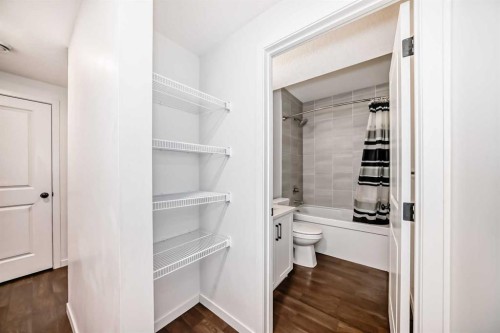 120 Seton Villas Se, Calgary, AB - Indoor