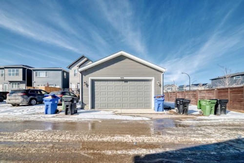 120 Seton Villas Se, Calgary, AB - Outdoor