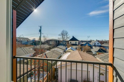 1013 19 Avenue Se, Calgary, AB - Outdoor With Exterior