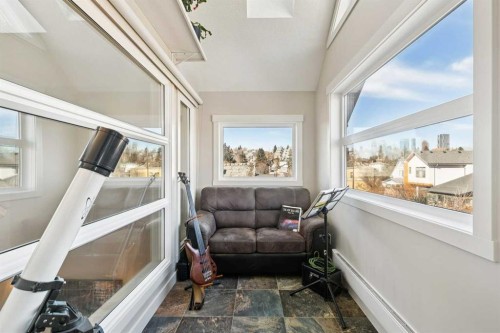 1013 19 Avenue Se, Calgary, AB - Indoor