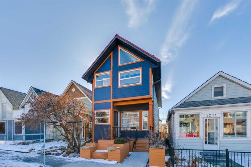1013 19 Avenue Se, Calgary, AB - Outdoor With Facade